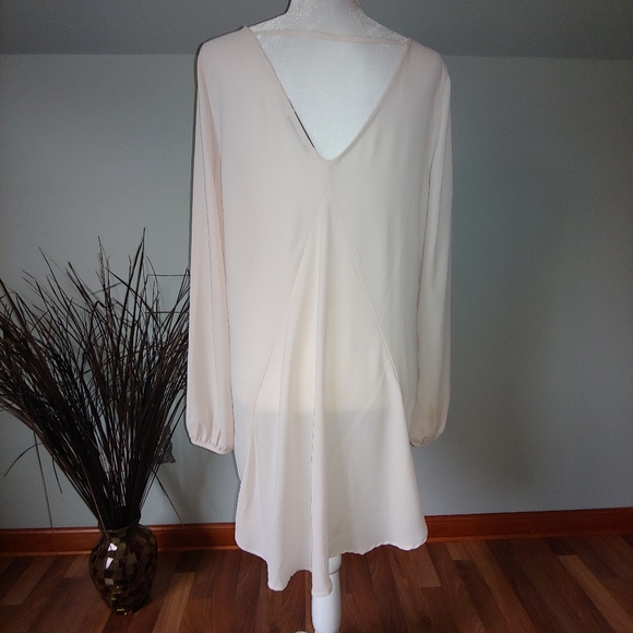 Chloe K Blouse - Picture 5 of 10